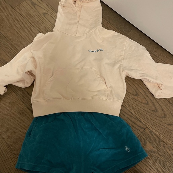 Sporty&Rich Sapphire blue shorts - Picture 3 of 4